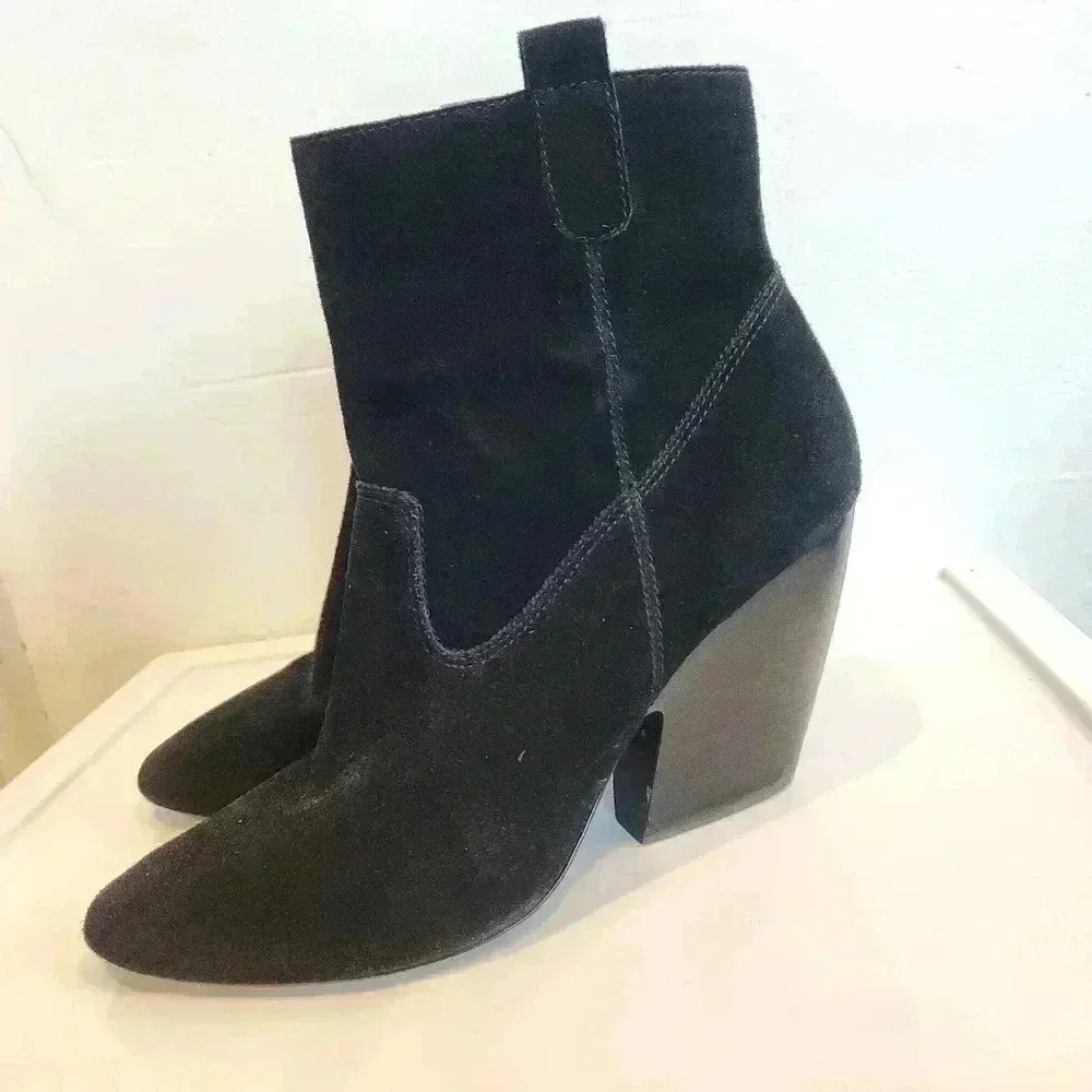 Pelle In Moda Black Suede Leather Western Style Booties